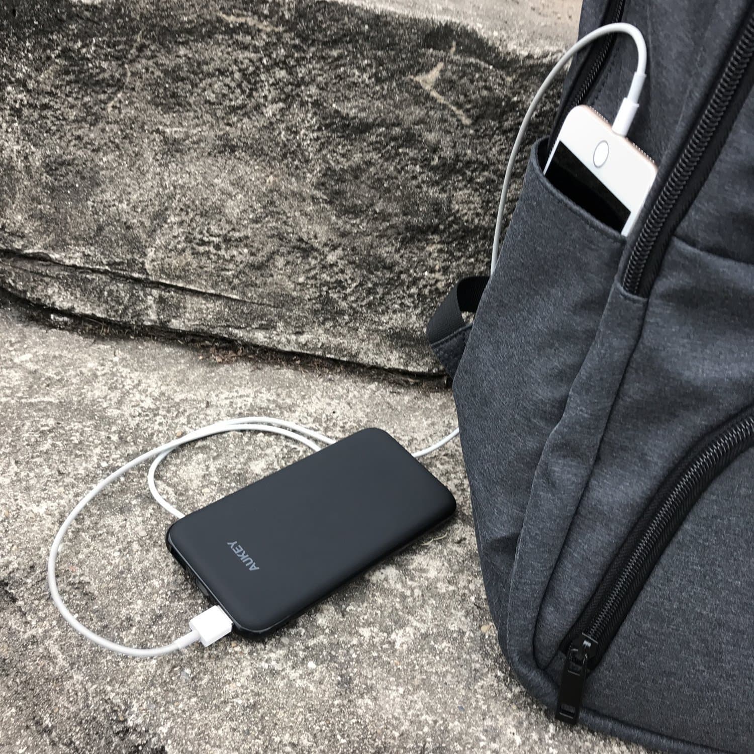 AUKEY PB-N51 Dual-Port 2.4A 10000mAh Slimline Design Power Bank - Aukey Malaysia Official Store