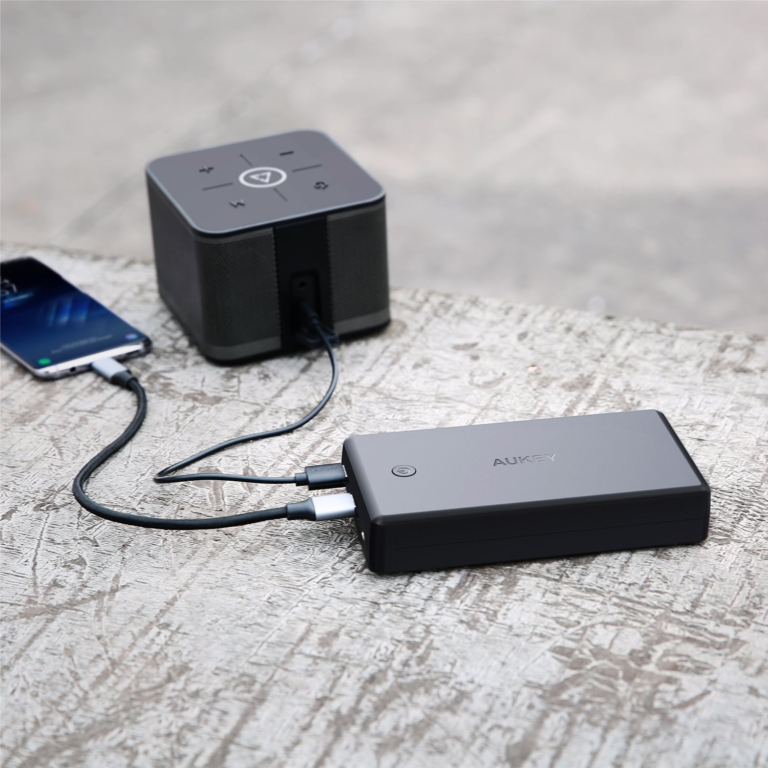 AUKEY PB-Y7 V2 30000mAh Qualcomm Quick Charge 3.0 Power Bank USB C Power Delivery PD 2.0 - Aukey Malaysia Official Store